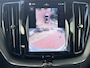 Volvo XC60 2.0 T6 350 pk Plug-in hybrid AWD Ultra Bright Panoramadak Harman Kardon Audio Leer Elektrische Comfortstoelen 20 Inch Velgen 360 Camera Navigatie Head-Up Display Apple Carplay Extra Getint Glas Long Range 1e Eigenaar BTW Auto