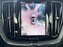 Volvo XC60 2.0 T6 350 pk Plug-in hybrid AWD Ultra Bright Panoramadak Harman Kardon Audio Leer Elektrische Comfortstoelen 20 Inch Velgen 360 Camera Navigatie Head-Up Display Apple Carplay Extra Getint Glas Long Range 1e Eigenaar BTW Auto