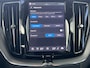 Volvo XC60 2.0 T6 350 pk Plug-in hybrid AWD Ultra Bright Panoramadak Harman Kardon Audio Leer Elektrische Comfortstoelen 20 Inch Velgen 360 Camera Navigatie Head-Up Display Apple Carplay Extra Getint Glas Long Range 1e Eigenaar BTW Auto