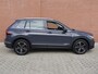 Volkswagen Tiguan 1.5 TSI 150pk DSG Elegance Navigatie Apple Carplay / Android Auto Parkeersensoren Camera Adaptieve Cruise Control Stuur-en stoelverwarming Matrix LED-koplampen Virtual Cockpit Getinte ramen Climate Control ErgoActive stoelen