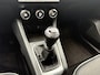 Renault Captur 1.0 TCe 100 Intens | Achteruitrijcamera | NAP | Navigatie | Trekhaak | Climate Control | LED | DAB | Lichtmetaal |