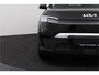 Kia EV3 Plus 81.4 kWh - Prijs incl. €3.000,- inruilpremie - Stoel/Stuur Verwarming - Climate Control - Draadloze oplader - Navigatie - Fabrieksgarantie tot 06-2033