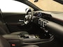 Mercedes-Benz A-klasse 180 Business Solution AMG Night Upgrade - ORIGINEEL NEDERLANDSE AUTO - PANORAMADAK - AMG STYLING - AUTOMATISCHE AIRCO - ACHTERUITRIJCAMERA - KEYLESS START - PARKEERSENSOREN VOOR EN ACHTER - VOORSTOELEN VERWARMD - BLUETOOTH-TELEFOONVOORBERIEDI