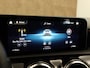Mercedes-Benz A-klasse 180 Business Solution AMG Night Upgrade - ORIGINEEL NEDERLANDSE AUTO - PANORAMADAK - AMG STYLING - AUTOMATISCHE AIRCO - ACHTERUITRIJCAMERA - KEYLESS START - PARKEERSENSOREN VOOR EN ACHTER - VOORSTOELEN VERWARMD - BLUETOOTH-TELEFOONVOORBERIEDI