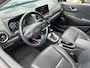Hyundai Kona 1.6 GDI HEV Premium | Trekhaak | Adaptive CC | Stoelverwarming/ventilatie | Stuurverwarming | HUD | Rijklaarprijs! |