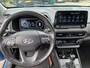 Hyundai Kona 1.6 GDI HEV Premium | Trekhaak | Adaptive CC | Stoelverwarming/ventilatie | Stuurverwarming | HUD | Rijklaarprijs! |