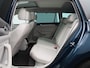 Volkswagen Passat Variant 1.4 TSI PHEV GTE Business 218 PK| Panoramadak | Dealeronderhouden | Wit Leder Interieur | Voorstoelen Elektrisch + Geheugen | 360 Camera | Stoelverwarming Voor & Achter | Head-Updisplay | Achterklep Elektrisch