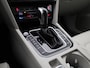 Volkswagen Passat Variant 1.4 TSI PHEV GTE Business 218 PK| Panoramadak | Dealeronderhouden | Wit Leder Interieur | Voorstoelen Elektrisch + Geheugen | 360 Camera | Stoelverwarming Voor & Achter | Head-Updisplay | Achterklep Elektrisch
