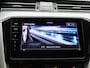 Volkswagen Passat Variant 1.4 TSI PHEV GTE Business 218 PK| Panoramadak | Dealeronderhouden | Wit Leder Interieur | Voorstoelen Elektrisch + Geheugen | 360 Camera | Stoelverwarming Voor & Achter | Head-Updisplay | Achterklep Elektrisch