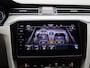 Volkswagen Passat Variant 1.4 TSI PHEV GTE Business 218 PK| Panoramadak | Dealeronderhouden | Wit Leder Interieur | Voorstoelen Elektrisch + Geheugen | 360 Camera | Stoelverwarming Voor & Achter | Head-Updisplay | Achterklep Elektrisch