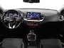 Kia Ceed 1.5 T-GDi MHEV DynamicPlusLine CAMERA | CARPLAY | LMV16 | AUTOMAAT | AFNBTRHAAK | LED | DAB | ADAPCRUISE | CLIMATE | NAVI | STOEL/STUURVERW