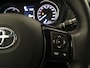 Toyota Yaris 1.5 Hybrid Dynamic - AIRCO AUTOMATISCH - ACHTERUITRIJCAMERA - CRUISE CONTROL - BLUETOOTH TELEFOONVOORBEREIDING - KEYLESS START - LEDEREN STUURWIEL