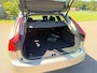 Volvo V90 2.0 T4 Momentum / Automaat / Goed onderhouden / Stoelverwarming / Navigatie / Elektrische achterklep