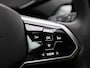 Volkswagen ID.5 Pro 77 kWh 204 PK| Dealeronderhouden | Warmtepomp | Artvelours | Navigatie | 360 Camera | Stoelverwarming | Stuurwielverwarming | Parkeersensoren