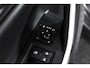 Toyota RAV4 2.5 Hybrid Bi-Tone | Adapt. Cruise | Winterpakket | PDC | Camera | App. Connect | ECC | Elek. Klep | Afn. Trekhaak | LM 18" |