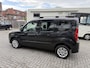 Fiat Doblò 1.4 T-Jet 120pk Emotion Rolstoelauto 3+1 - Bodemverlaging - Luxe uitvoering - Rolstoelvervoer