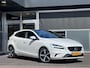 Volvo V40 1.5 T3 Polar+ Sport R-DESIGN / DOH / AUTO / PANO / NAP