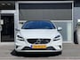 Volvo V40 1.5 T3 Polar+ Sport R-DESIGN / DOH / AUTO / PANO / NAP