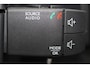 Dacia Sandero 0.9-90pk TCe Stepway Lauréate. Erg nette en goed onderhouden Dacia, hoge instap ! Airco, cruise control, lederen interieur, metallic lak, parkeersensoren achter, navigatie, telefoonvoorb., radio/cd etc.