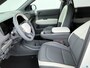 Kia EV3 GT-Line Business Edition 81.4 kWh - Navigatie - Achteruitrijcamera - Apple & Android Carplay - Nieuw uit voorraad leverbaar