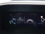 Peugeot e-2008 EV GT 50 kWh 3-FASE + ADAPTIVE CRUISE | PANORAMA | STOELVERW. | 18 INCH | 92% SOH | LEDER/ALCANTARA