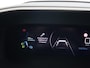 Peugeot e-2008 EV GT 50 kWh 3-FASE + ADAPTIVE CRUISE | PANORAMA | STOELVERW. | 18 INCH | 92% SOH | LEDER/ALCANTARA
