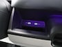 Volkswagen ID. Buzz Pro 86 kWh LWB 7p. 286PK Aut. SOH 99,43%, Warmtepomp, Elektrische deuren, Achteruitrijcamera, Keyless, Stuurverwarming, Adaptieve Cruise Control, 20" LM Velgen, Navi via Apple Carplay/Android Auto