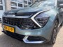 Kia Sportage 1.6 T-GDi Hybrid DynamicPlusLine | Navi | Clima | Adaptive Cruise | Camera | Panorama-/Schuifdak | Stoel-/Stuurverwarming | 19'' LM Velgen | Apple Carplay & Android Auto