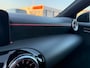 Mercedes-Benz A-klasse 180 d AMG | Widescreen | Camera | Sfeer | Carplay