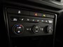 Volkswagen T-Roc 1.0 TSI Style - PDC / Stoelverw. / Rijstrooksens.