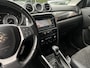 Suzuki Vitara 1.5 Hybrid Style AllGrip // SCHUIF-KANTELDAK // LEDER-ALCANTARA // AFN. TREKHAAK // ADAPT. CRUISE // KEYLESS // CAMERA //