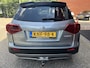 Suzuki Vitara 1.5 Hybrid Style AllGrip // SCHUIF-KANTELDAK // LEDER-ALCANTARA // AFN. TREKHAAK // ADAPT. CRUISE // KEYLESS // CAMERA //