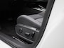 Volkswagen Golf 1.5 eHybrid Style Edition 204 PK| Panoramadak | Trekhaak Elektrisch | LED Matrix | Stoelverwarming | Stuurwielverwarming | ArtVelours Bekleding | Bestuurderstoel Met Geheugen