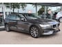 Volvo V60 B4 Business Pro 197pk | Virtual | Stoelverwarming | Navi | LED | Carplay | Trekhaak | Camera | Keyless