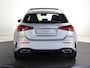 Mercedes-Benz A-klasse 250e Business Solution AMG | Panoramaschuifdak | Premium Plus | Head-up display | Dodehoekassistent |