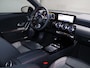 Mercedes-Benz A-klasse 250e Business Solution AMG | Panoramaschuifdak | Premium Plus | Head-up display | Dodehoekassistent |