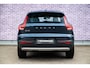 Volvo XC40 1.5 T3 Momentum | 360 Graden Camera | Stoelverwarming voor en achter | Navigatie | Apple Carplay | Android Auto | Elektrische Achterklep | Parkeersensoren | BLIS | Cruise Control Adaptief