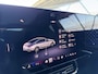 Mercedes-Benz CLA 200 Business Solution AMG 58 kWh EQ | Night | Panoramadak | Distronic | Achteruitrijcamera| Dodehoekassistent | Stoelverwarming |