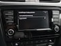 Skoda Octavia Combi 1.6 TDI EDITION BUSINESSLINE + PANO | TREKHAAK | CAMERA | STOELVERW. | NAVIGATIE | DAB