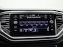 Volkswagen T-Roc Cabrio 1.5 TSI R-Line | Automaat | BEATS Audio | Stoelverwarming | Apple Carplay / Android Auto | Navigatie | Virtual Cockpit | Adaptieve Cruise Control | Climate Control | Lichtmetalen Velgen |