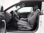 Volkswagen T-Roc Cabrio 1.5 TSI R-Line | Automaat | BEATS Audio | Stoelverwarming | Apple Carplay / Android Auto | Navigatie | Virtual Cockpit | Adaptieve Cruise Control | Climate Control | Lichtmetalen Velgen |