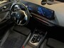 BMW 1-Serie 120 M Sport Pro PANO|FABRIEKSGARANTIE|HARMAN KARDON|DEALER ONDERHOUDEN|KEYLESS|CARPLAY|CAMERA|SFEERVERL|19INCH|BOMVOL!
