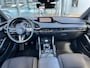 Mazda 3 2.0 e-SkyActiv-G M Hybrid 122 Comfort TREKHAAK | CAMERA | PARKEER SENSOREN V+A | HEAD-UP DISPLAY | APPLE CARPLA / ANDROID AUTO | STOEL- en STUURVERWARMING |