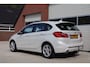 BMW 2-Serie Active Tourer 218i Executive Edition - Lederen bekleding - Sportstoelen - Trekhaak - Head up display - NL Auto