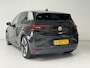 Volkswagen ID.3 First Max 58 kWh | Panoramadak | Navigatie | Camera | Stoelverwarming | Trekhaak |
