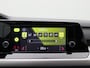 Volkswagen Golf 1.5 TSI Life 131 PK | Stoelverwarming | Stuurwielverwarming | Parkeersensoren | Apple CarPlay | Android auto | Adaptive Cruise Control | Climate Control | Digital cockpit | LED | 16'' lichtmetalen velgen |