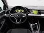 Volkswagen Golf 1.5 TSI Life 131 PK | Stoelverwarming | Stuurwielverwarming | Parkeersensoren | Apple CarPlay | Android auto | Adaptive Cruise Control | Climate Control | Digital cockpit | LED | 16'' lichtmetalen velgen |