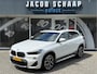 BMW X2 sDrive20i High Executive / Automaat / 19'' LM / Camera / Trekhaak (1.800KG) / M pakket /