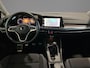 Volkswagen Golf 1.5TSI/150PK Active · Navigatie · Camera + Parkeersensoren · Stoelverwarming · Apple Carplay/Android Auto · Garantie t/m 08-12-2027 of 100.000km
