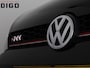 Volkswagen Golf 2.0 TSI GTI Performance Automaat | Scchuif-/Kanteldak | Navigatie | Camera | Leder | Privacy Glass |